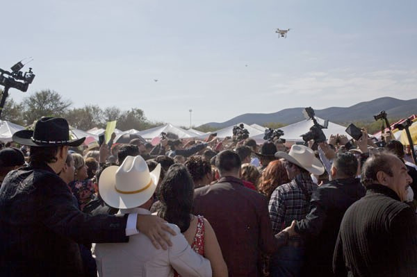 Doğum günü partisine binlerce kişi katıldı bakın neden - Resim: 4