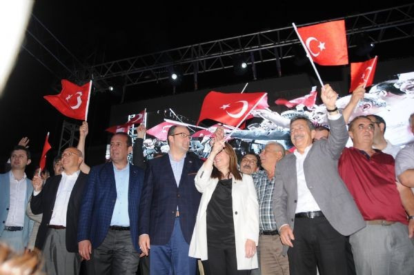 Böylesi daha önce hiç yaşanmadı! AK Parti ve CHP'liler... - Resim: 3