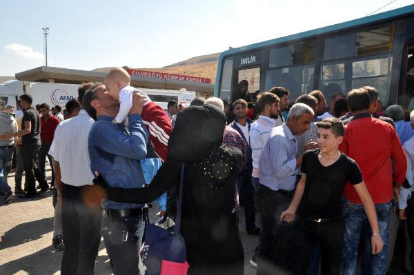 Bayram için gitmişlerdi! 90 bini geri döndü - Resim: 4