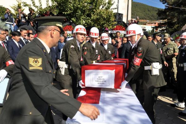 Osmaniye şehidi Furkan Aydın'ın annesinden acı feryat! - Resim: 2