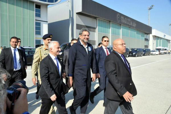  Atak helikopteriyle İstanbul turu attı - Resim: 3