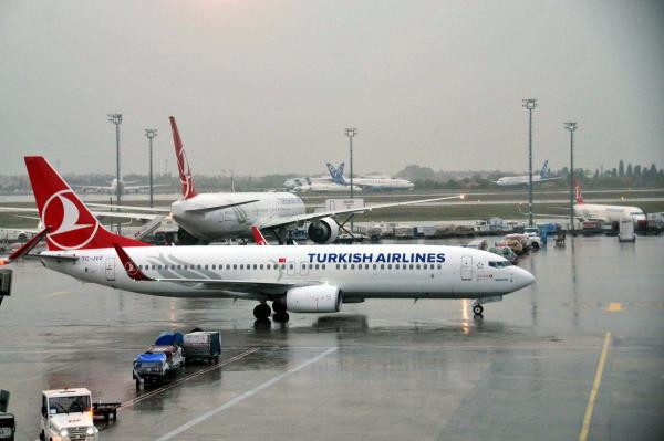 İstanbul'da elektrik yüklü bulut alarmı: Uçaklar inemedi! - Resim: 2