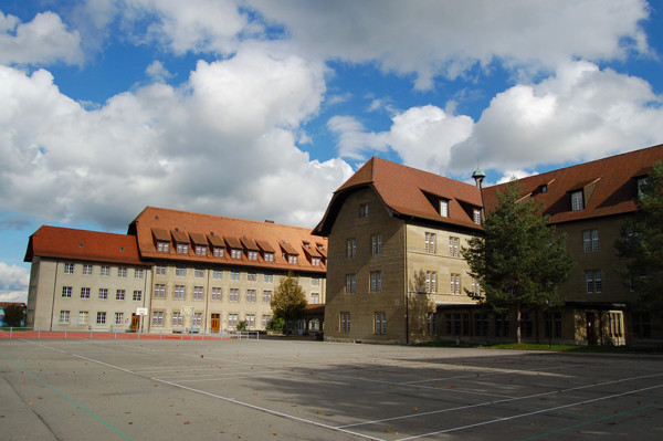 İçlerinde içişleri bakanın oğlu da var 6 kişi küçük bir kıza yatakhanede... - Resim: 3