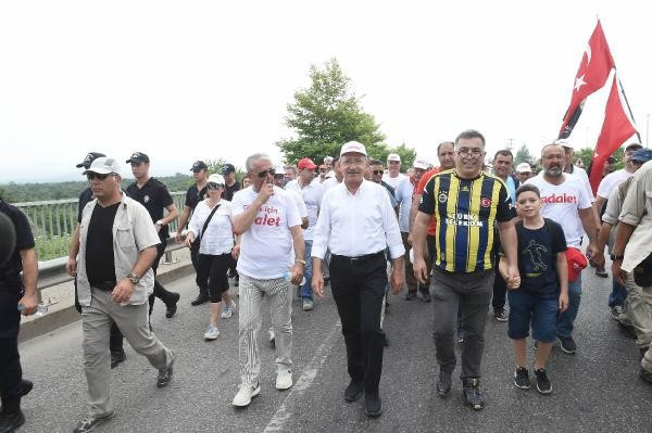 Kılıçdaroğlu HDP'lilerle kol kola yürüdü - Resim: 1