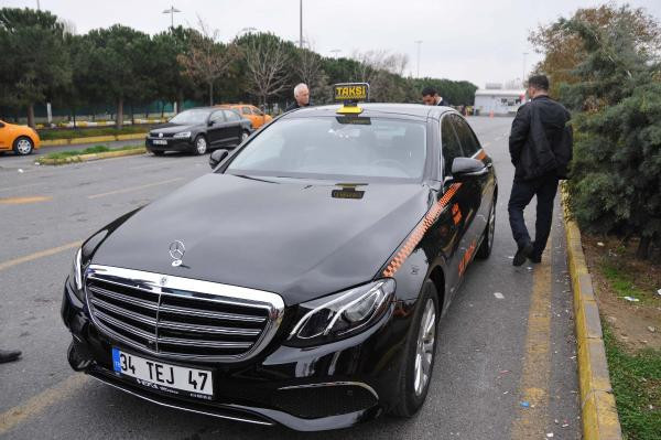 Havalimanında gören şaştı kaldı! Taksimetre bakın kaç yazıyor - Resim: 2