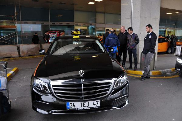 Havalimanında gören şaştı kaldı! Taksimetre bakın kaç yazıyor - Resim: 4