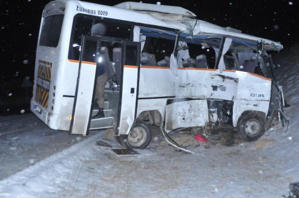 Küçük kız camdan fırladı feci şekilde can verdi! - Resim: 4