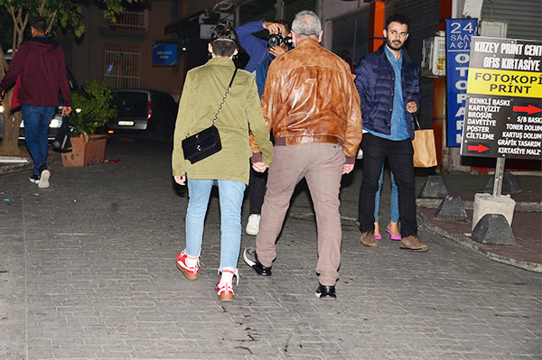 Hazar Ergüçlü Onur Ünlü çifti: Hep yakalanıyoruz - Resim: 3