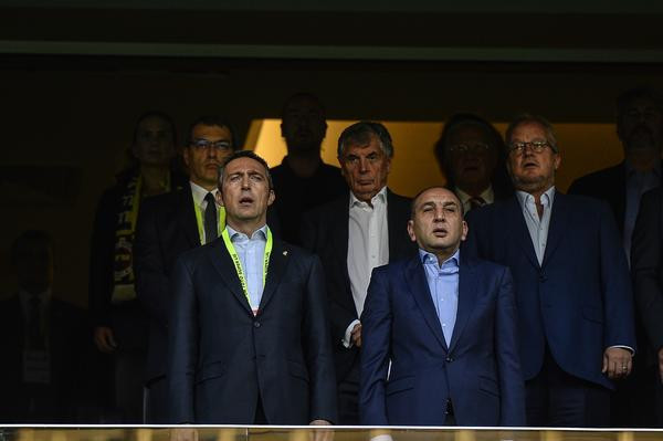 Tuncay Şanlı Kadıköy'de böyle görüntülendi - Resim: 3