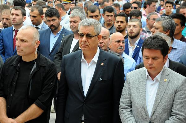 Soylu'nun talimatı ilk kez uygulandı! Şehit cenazesinde CHP İl Başkanı... - Resim: 4