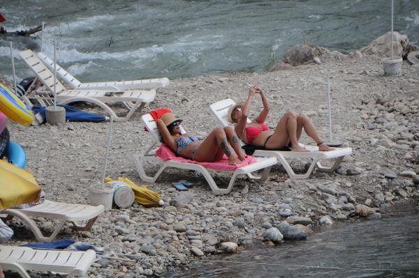Burası ne Akdeniz ne Ege! Avrupa ve Türkiye'den turist akıyor - Resim: 2