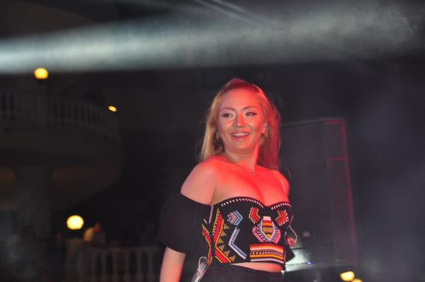 Ece Seçkin müjdeli haberi verdi - Resim: 1