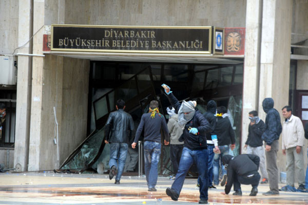 Diyarbakır'da gerginlik - Resim: 3