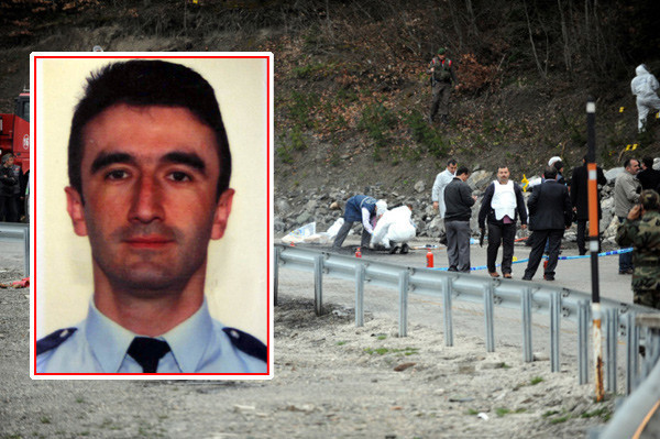 Şehidin baba ocağına ateş düştü - Resim: 1