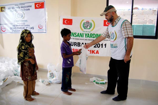 Türk doktorlar bayramda da Somali'de şifa dağıttı! - Resim: 4