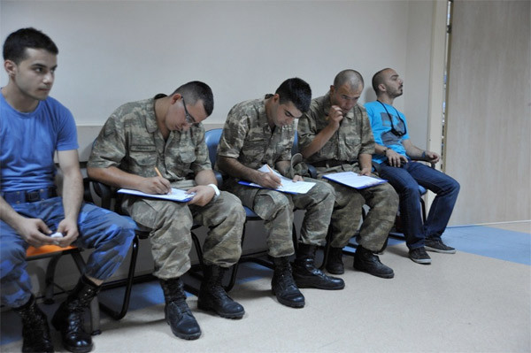 İzmirliler kan vermeye koştu - Resim: 4