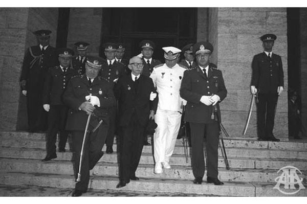 40 sene önce Türkiye gündemi - Resim: 1