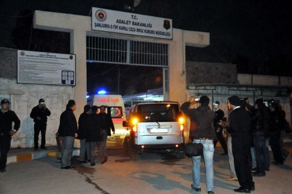 Yine o cezaevi yanıyor - Resim: 2