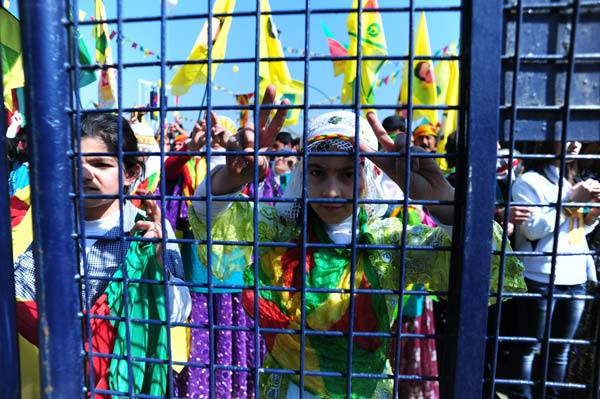 Diyarbakır Nevruz'undan tarihi kareler - Resim: 3