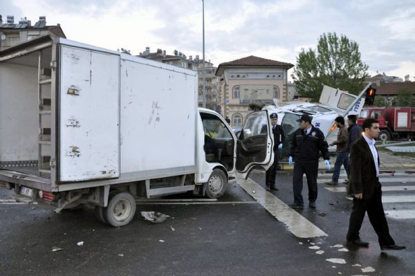 Elazığ'da feci kaza - Resim: 3