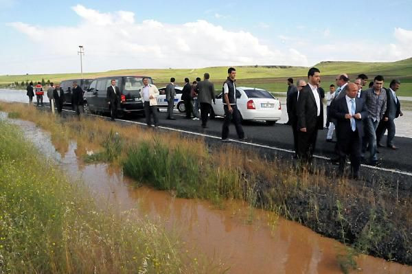 Bakanlar Bismil'e giremedi - Resim: 2
