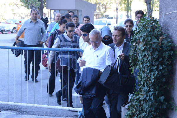 İşte AK Parti'ye sızan ajan kadınlar - Resim: 3