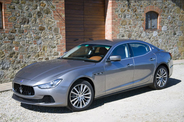Maserati Ghibli sahneye çıkıyor! - Resim: 4