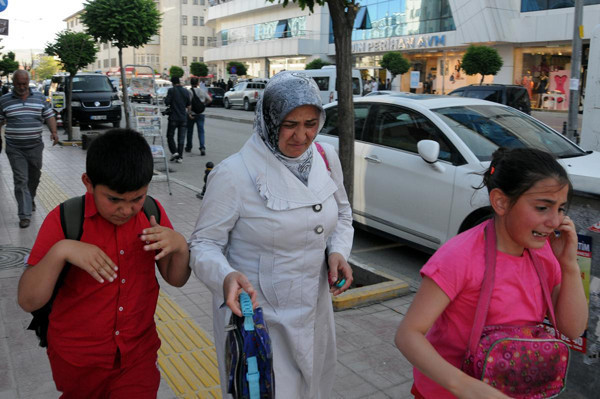 Lice'de ortalık toz duman! - Resim: 2