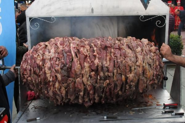 650 kiloluk cağ kebabı ile rekor kırdılar - Resim: 3