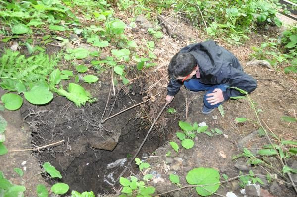 Bartın'da tarihi anıtın bulunduğu alanda kaçak kazı - Resim: 3