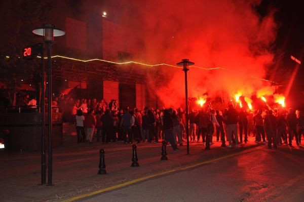 Gençlerbirliği Süper Lig'e yükseldi taraftar çıldırdı - Resim: 3