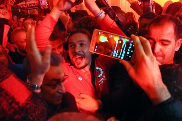 Gençlerbirliği Süper Lig'e yükseldi taraftar çıldırdı - Resim: 4