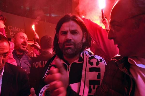 Gençlerbirliği Süper Lig'e yükseldi taraftar çıldırdı - Resim: 1