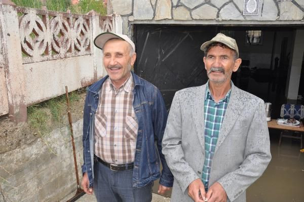 Afyonkarahisar'da sağanak hayatı olumsuz etkiledi - Resim: 1