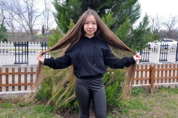 Nazar'ın saçlarını hiç kesmediler boyuna ulaştı! Osmaniye'nin Rapunzel'i - Resim: 1