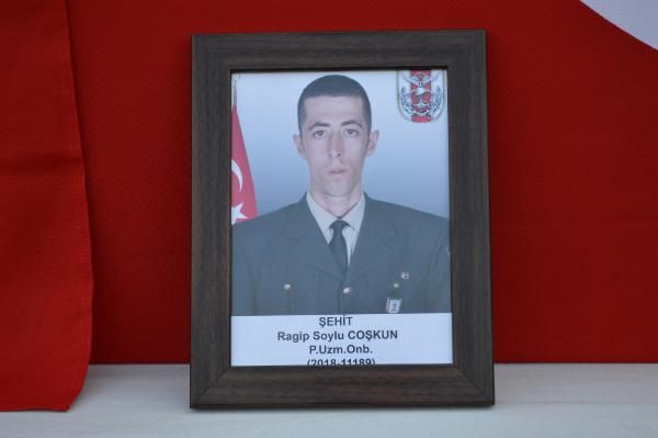 İdlib şehidi Armağan Akman'a veda! Annesinin sözleri yürekleri burktu - Resim: 4