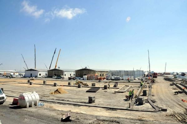 Atatürk Havalimanı'ndaki salgın hastanesinde bazı bölümlerin çatıları tamamlandı - Resim: 2