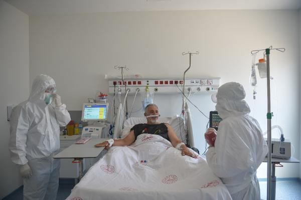 Covid-19 hastası yoğun bakımdan seslendi! Ailenizden ayrı kalmamak için... - Resim: 4