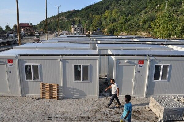 Kastamonu'da yukarı bakınca büyük şok yaşadı: Kıyamet kopuyor kaçalım - Resim: 1