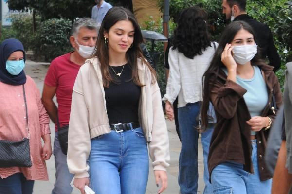 Vaka artışı ve uyarılara rağmen 'maskesiz'ler her yerde! Kocaeli Valisi bir kez daha uyardı - Resim: 2