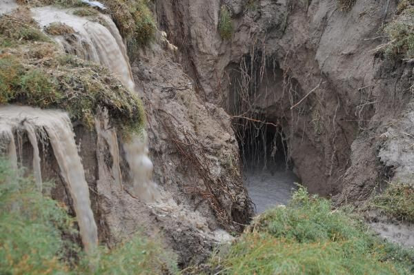 Konya'da yağmur sonrası dev yarıklar oluştu! AFAD inceleme başlattı! - Resim: 4
