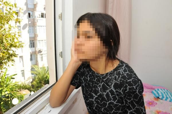 'Vücudumu elliyordu' deyip iğrenç olayı anlattı! Kahveye ilaç attı tehdit etti: Tahtayla kapattığı yerde... - Resim: 3