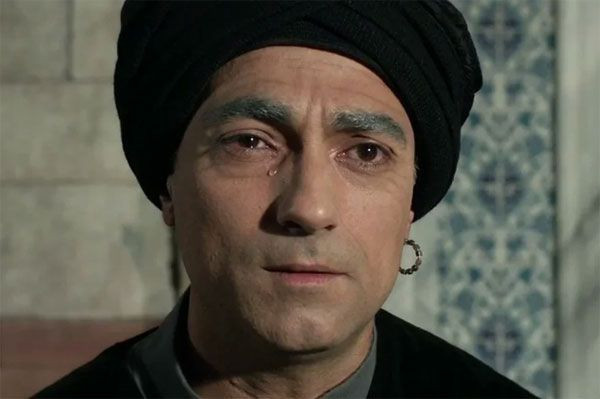 Muhteşem Yüzyıl'ın Sümbül Ağa'sı Selim Bayraktar yeni dizisindeki değişimi ile nereden nereye dedirtti! - Resim: 4