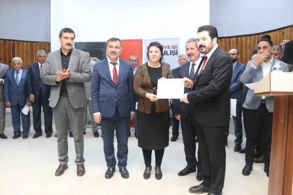 Ağrı Belediye Başkanı Savcı Sayan belediyeden x-ray cihazını söktürdü - Resim: 1