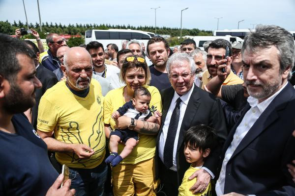 Aziz Yıldırım'dan FBTV'ye sitem: Doğum günümü bile kutlamadı - Resim: 1