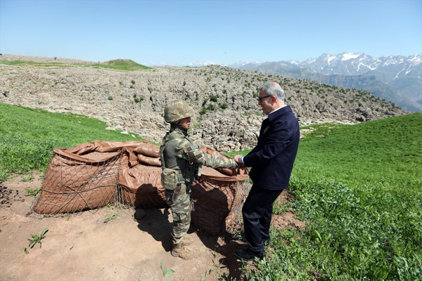 Asker ailesinden Hulusi Akar'a bomba davet - Resim: 1