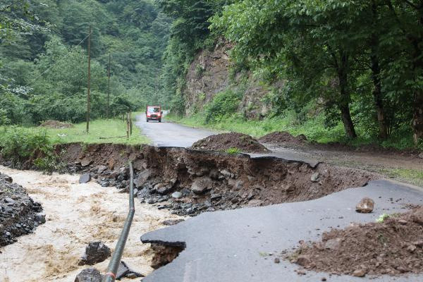 Süleyman Soylu, Trabzon'daki sel felaketinden acı haberi verdi - Resim: 0