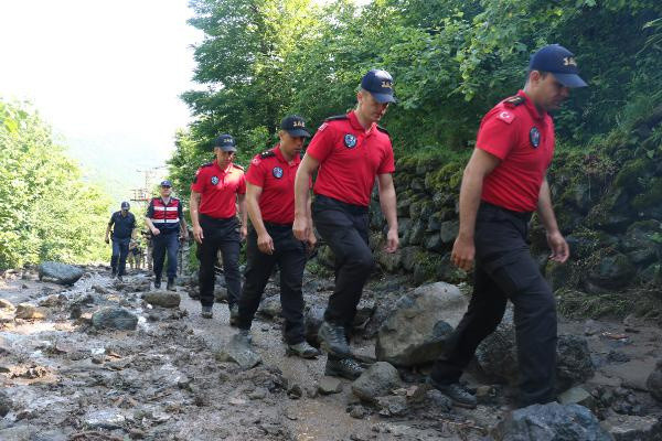 Süleyman Soylu, Trabzon'daki sel felaketinden acı haberi verdi - Resim: 2