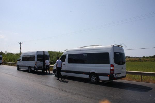 Antalya'da akıl almaz zincirleme trafik kazası! - Resim: 1