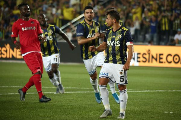 Emre Belözoğlu: Benim pasımdan çok Vedat'ın golü konuşulmalı - Resim: 2